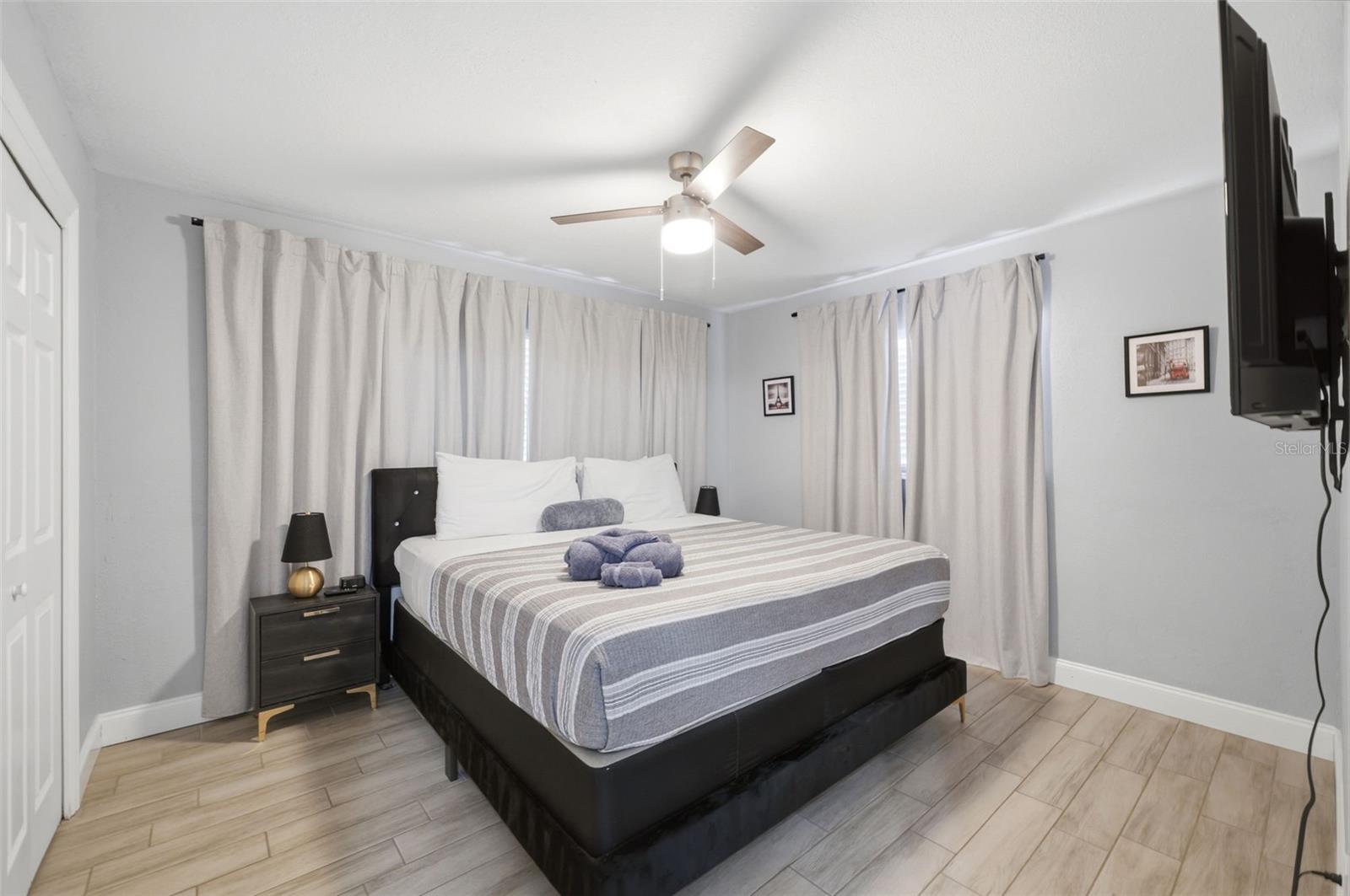 3147 W CORDELIA ST — photo 15