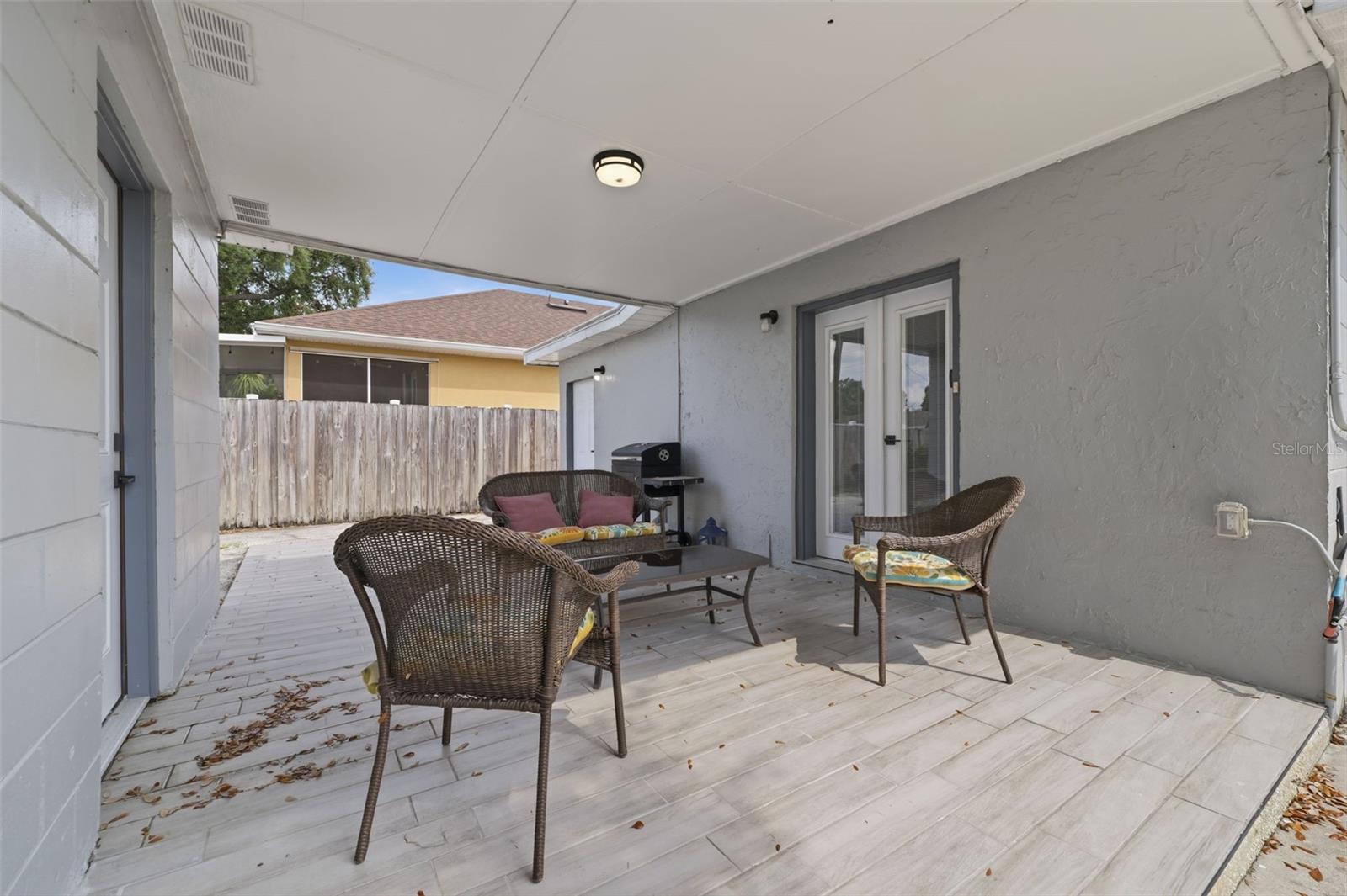 3147 W CORDELIA ST — photo 35