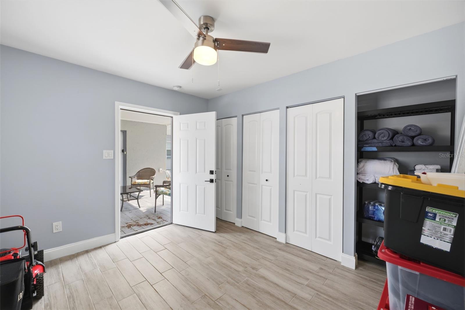 3147 W CORDELIA ST — photo 23