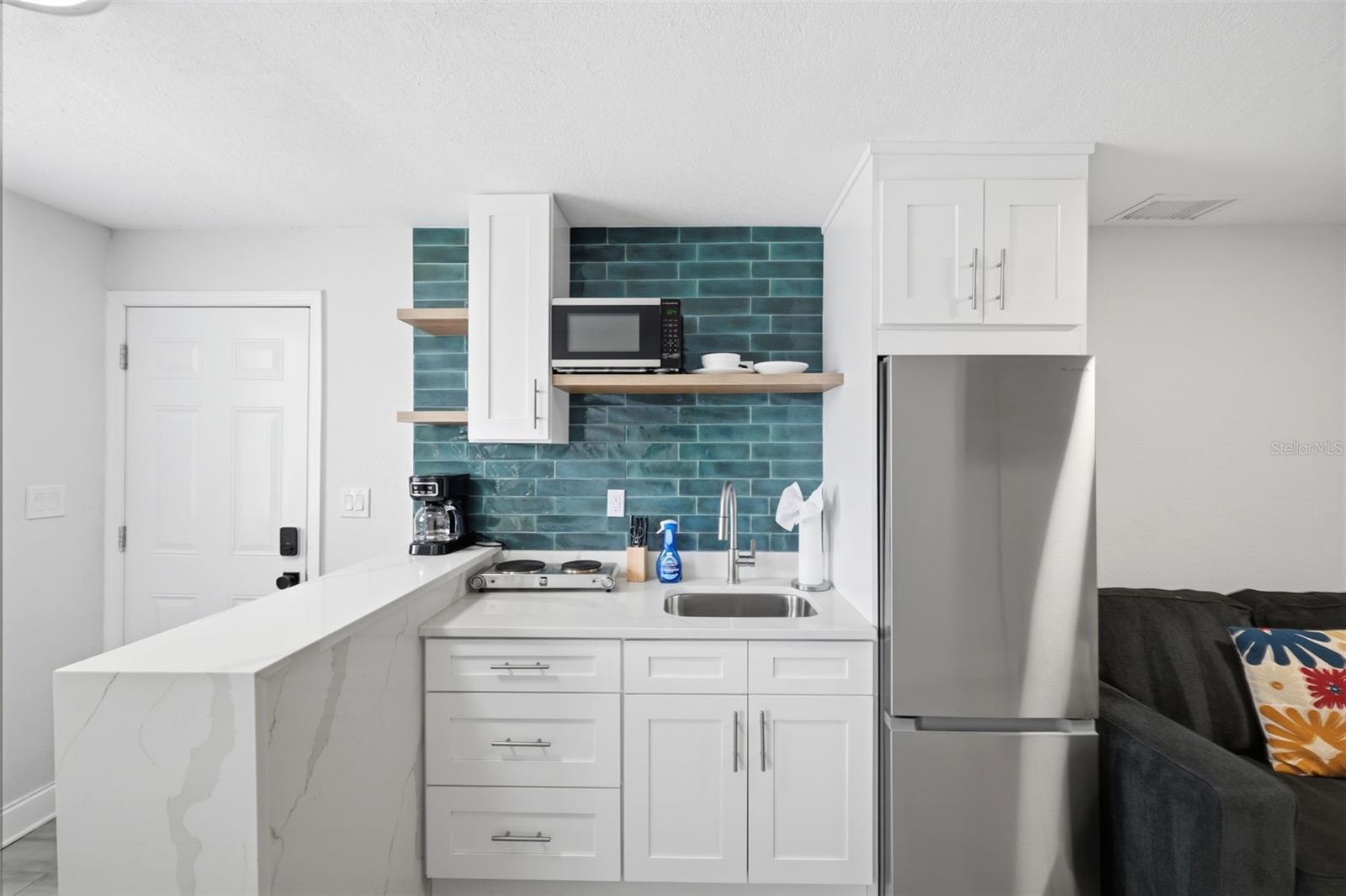 3147 W CORDELIA ST — photo 27