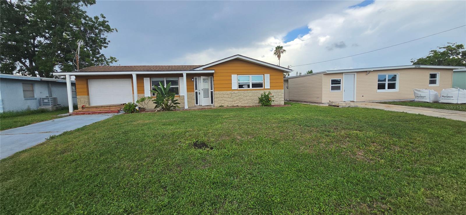13324 CAROL DR — photo 40