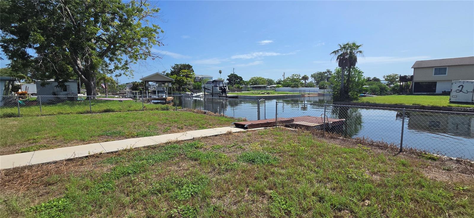 13324 CAROL DR — photo 38