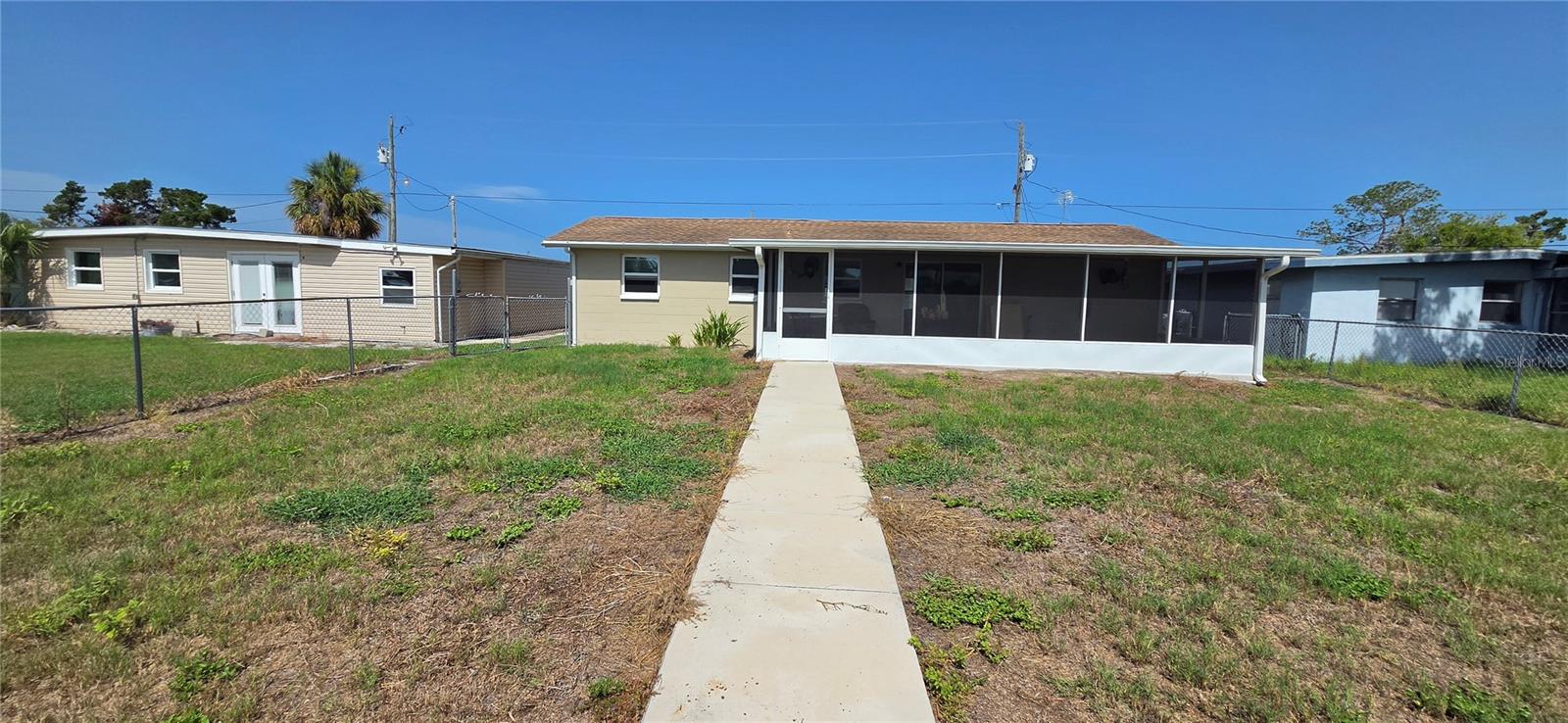13324 CAROL DR — photo 33