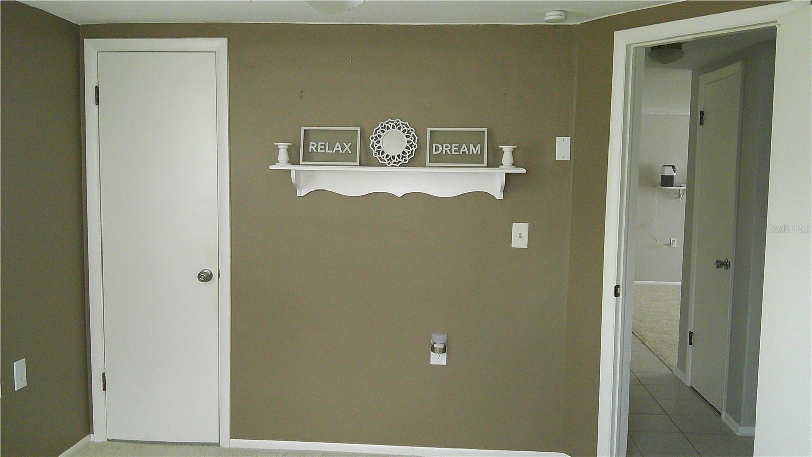 1203 CHANCELLOR DR — photo 10
