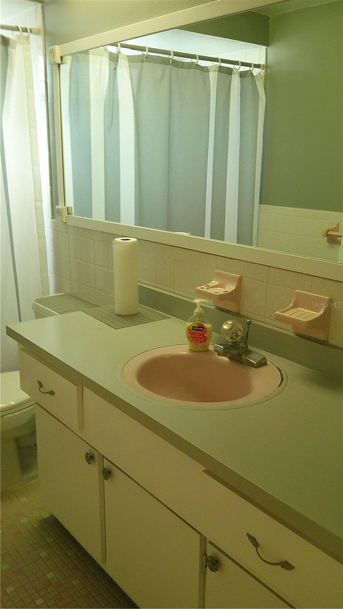 1203 CHANCELLOR DR — photo 27