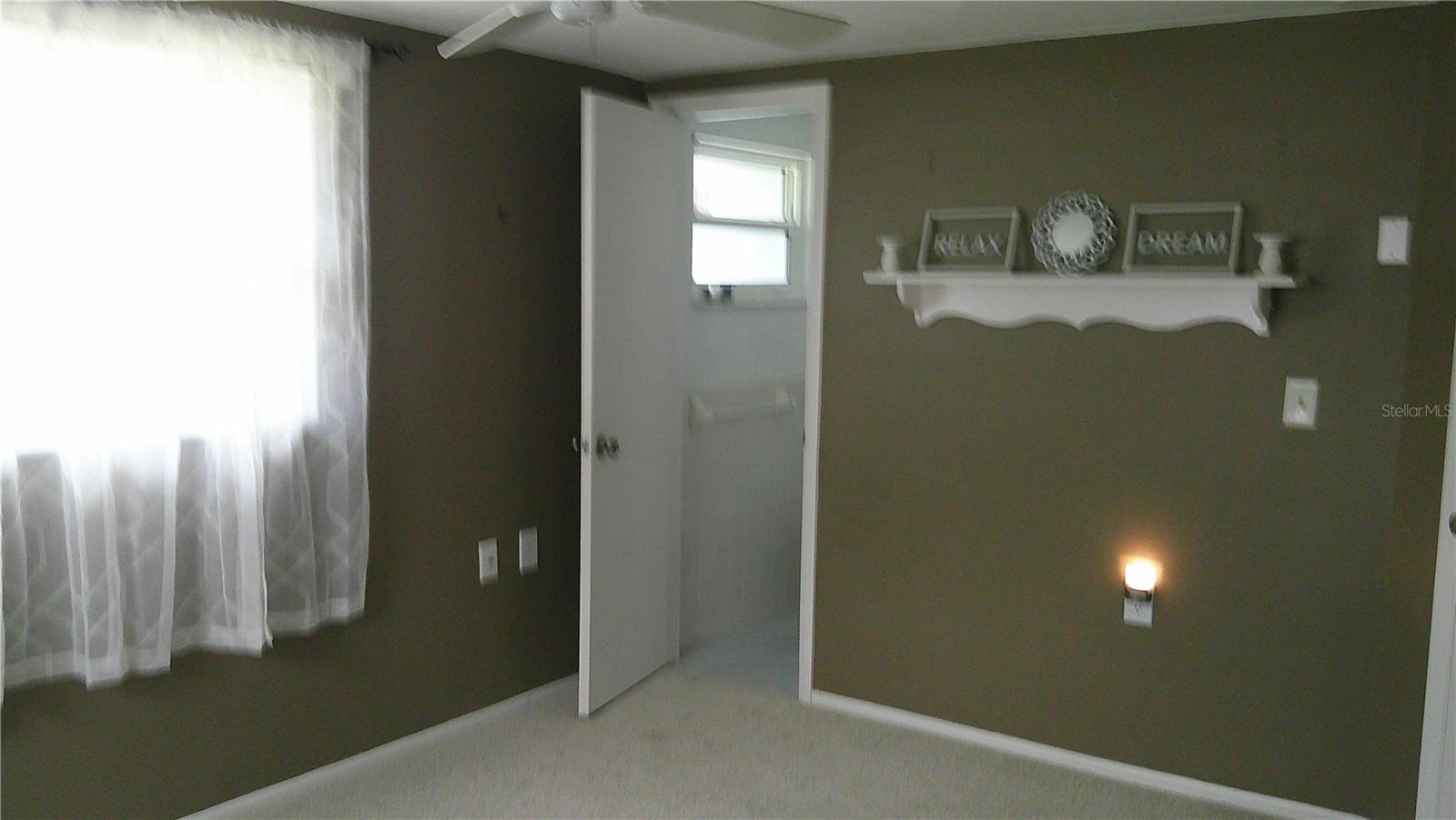 1203 CHANCELLOR DR — photo 9