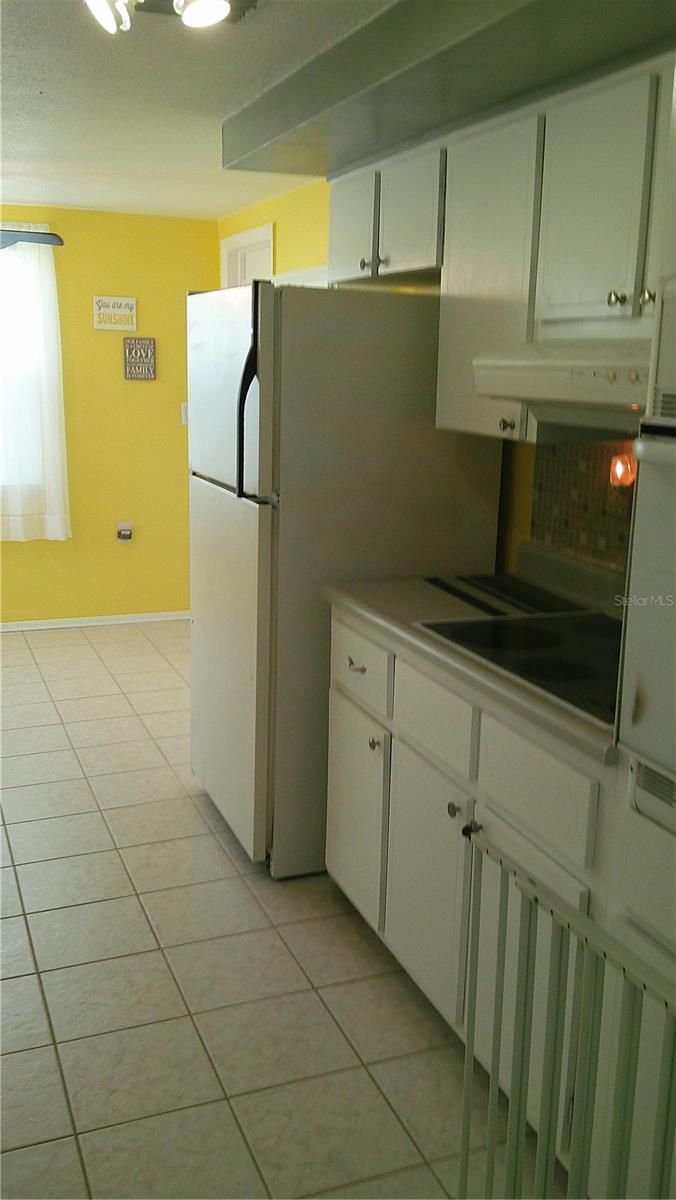 1203 CHANCELLOR DR — photo 14
