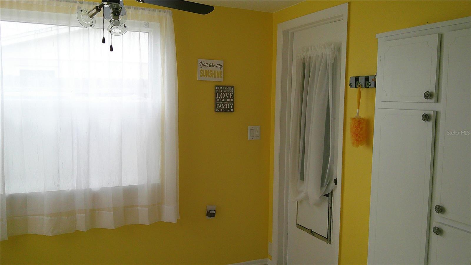 1203 CHANCELLOR DR — photo 7