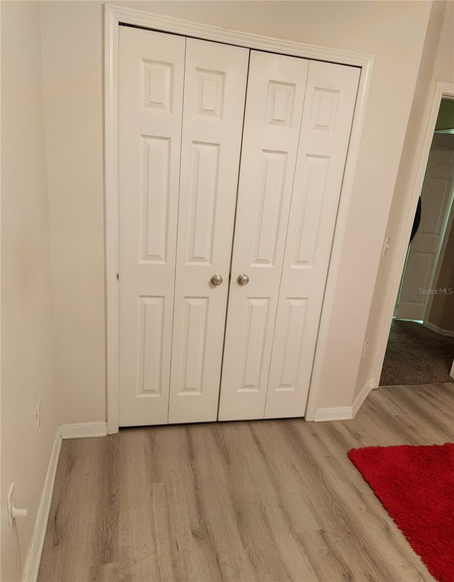 9611 CARLSDALE DR — photo 10