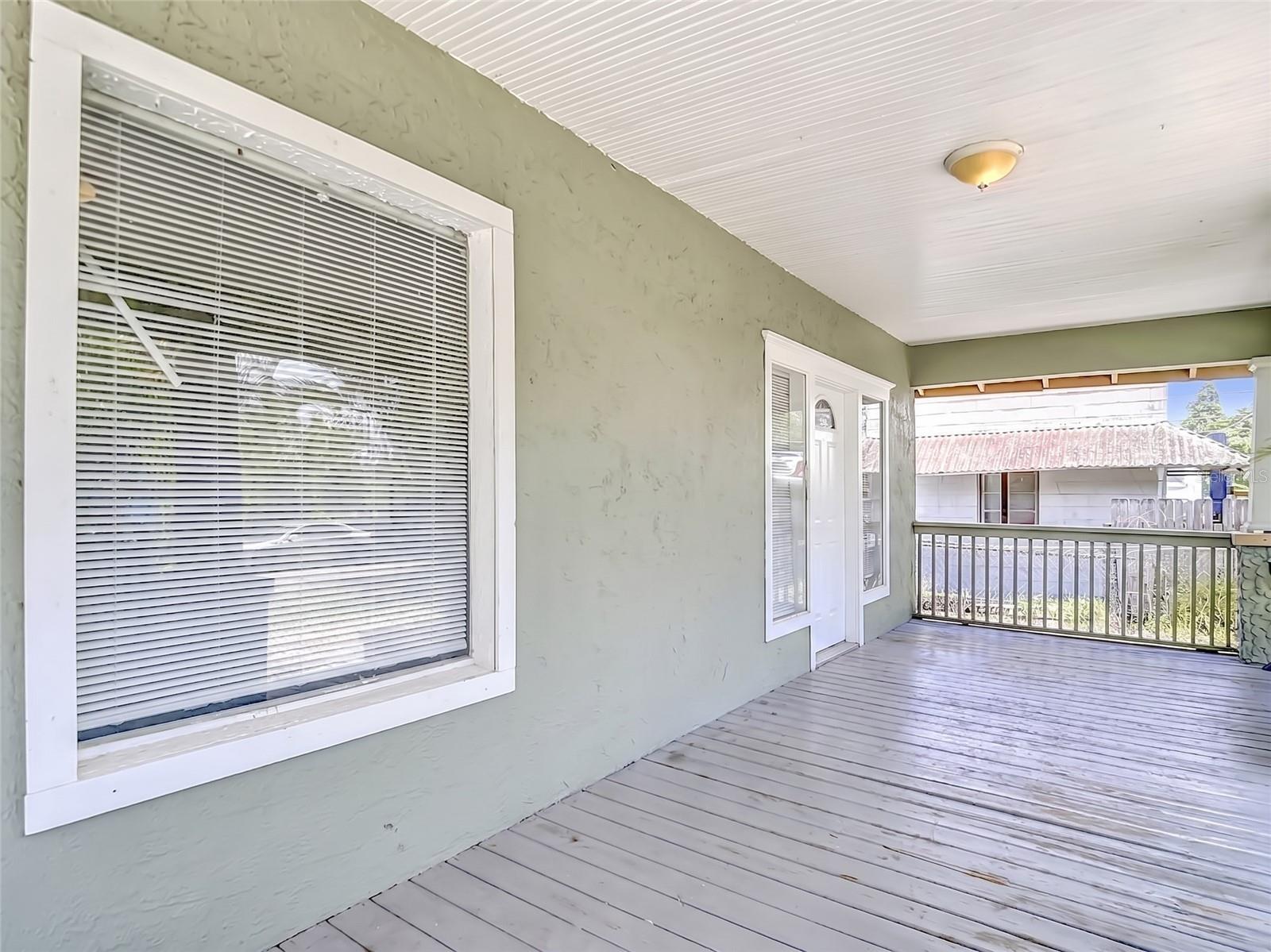 2020 DAVIS ST — photo 4