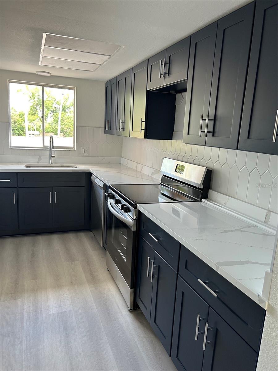 4520 OVERLOOK DR NE #132 — photo 9