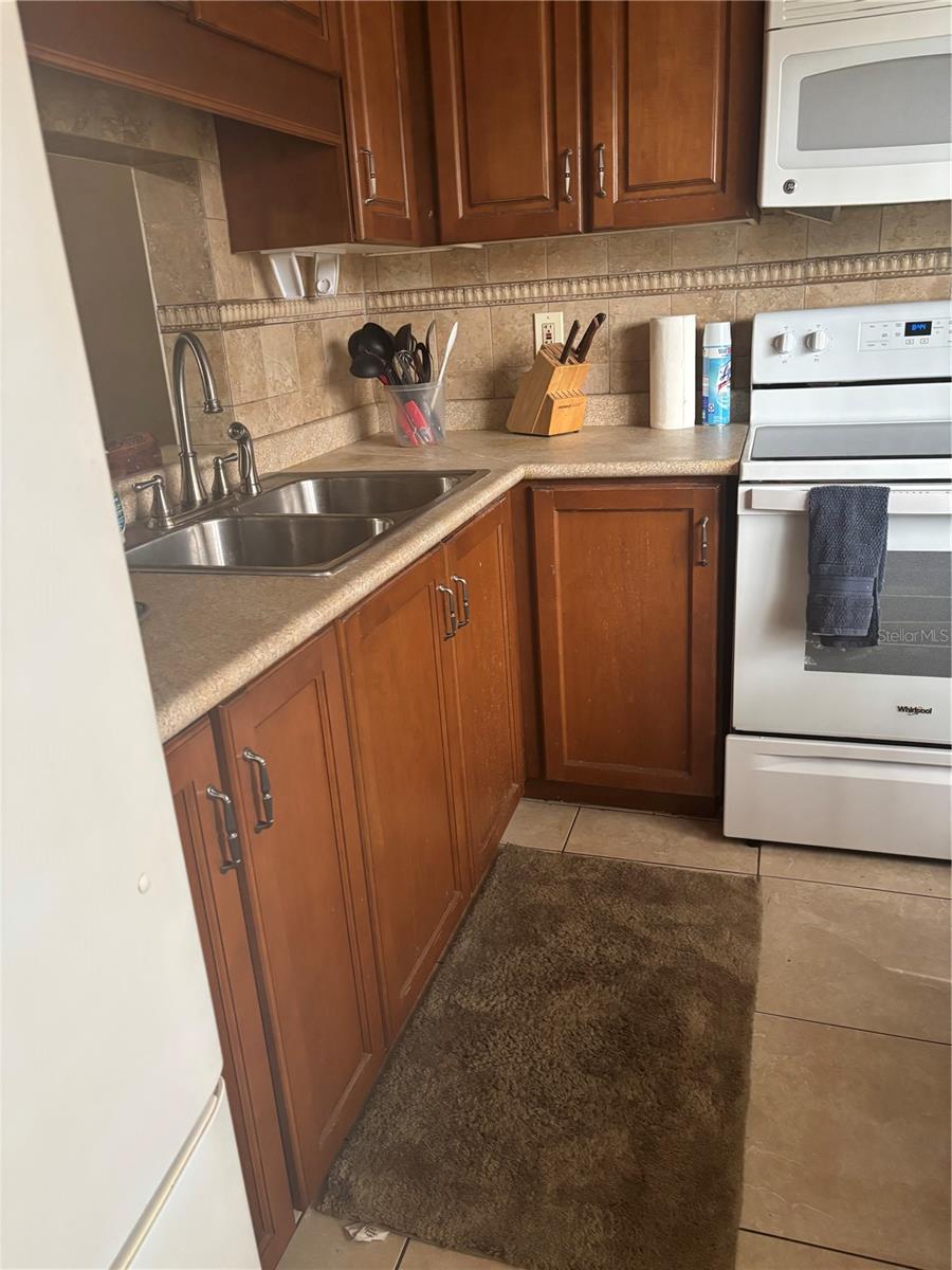 1433 S BELCHER RD #G1 — photo 19