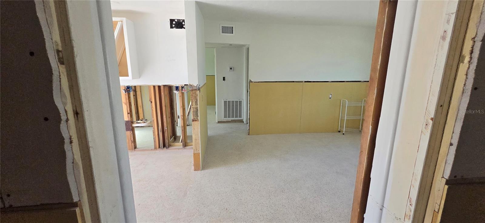 13320 CAROL DR — photo 13