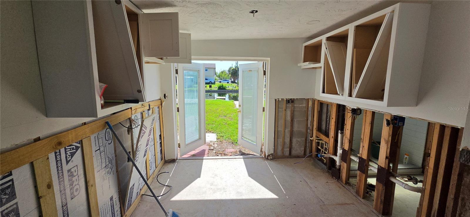 13320 CAROL DR — photo 9