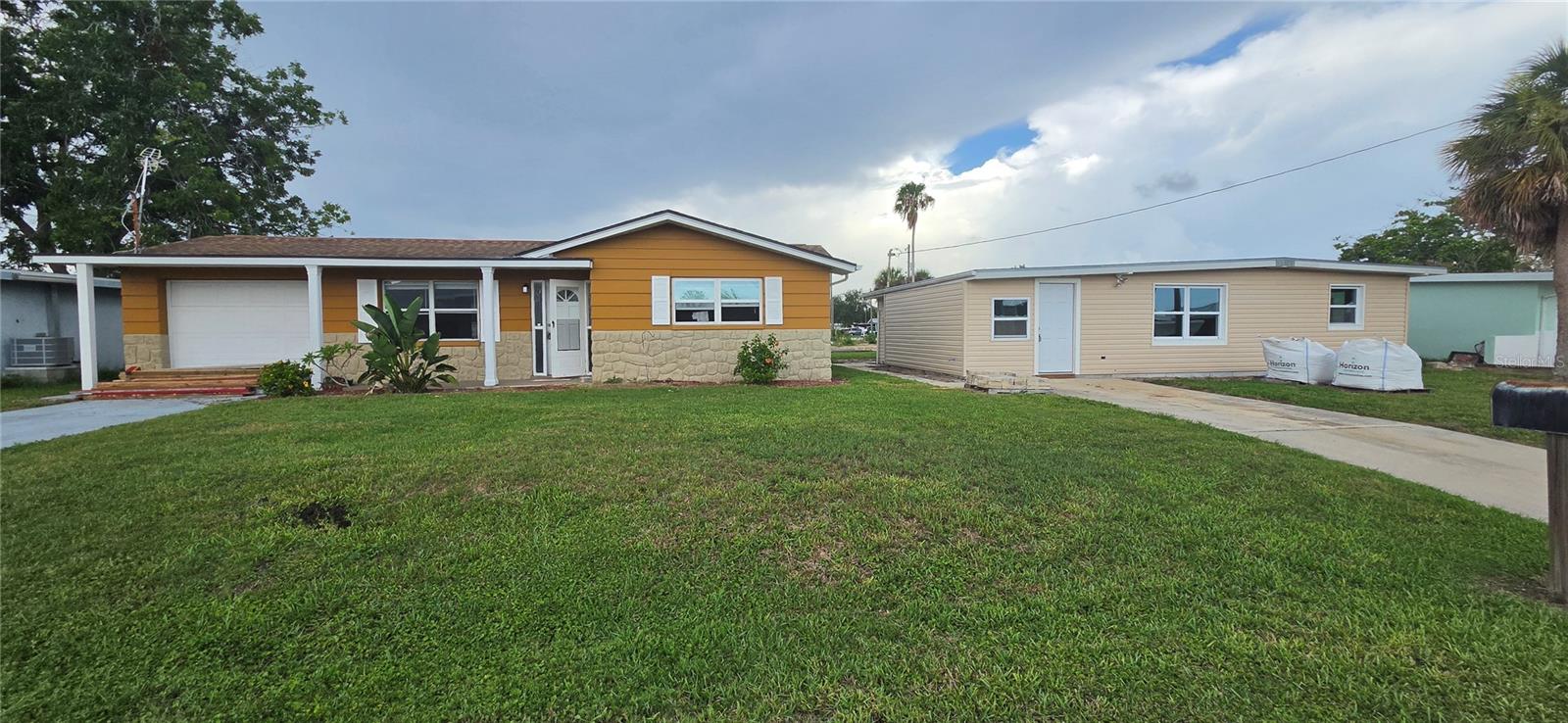 13320 CAROL DR — photo 29