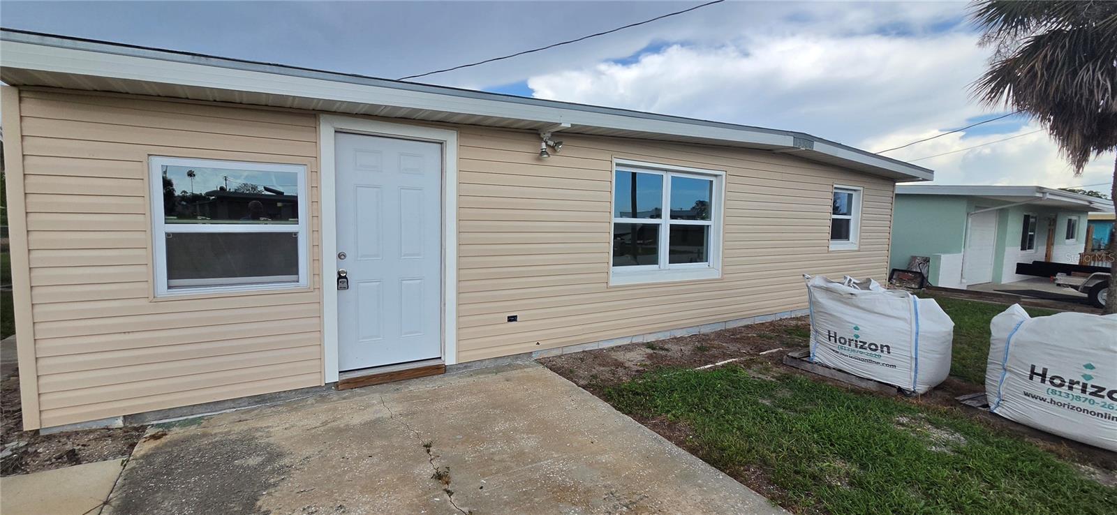 13320 CAROL DR — photo 2