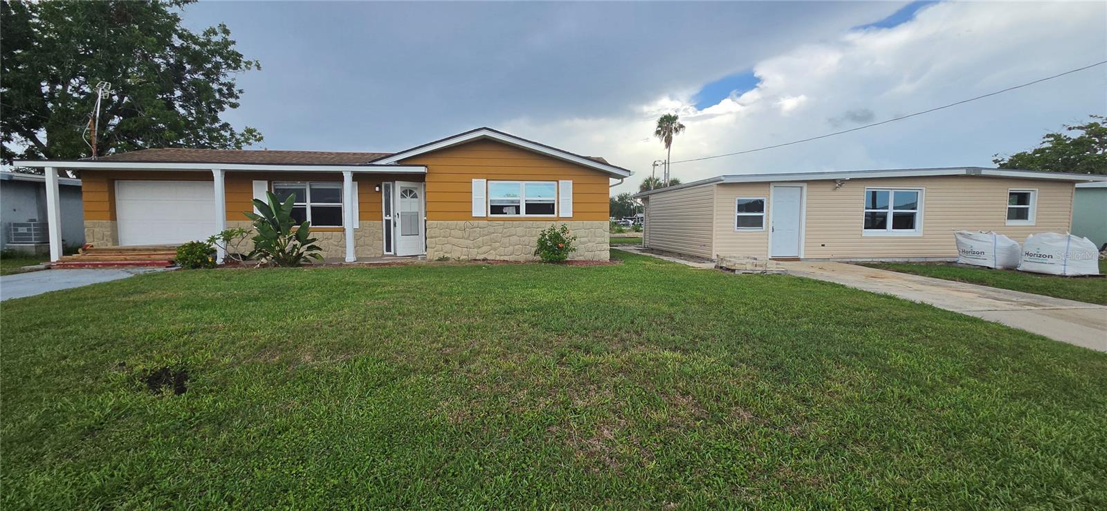 13320 CAROL DR — photo 28