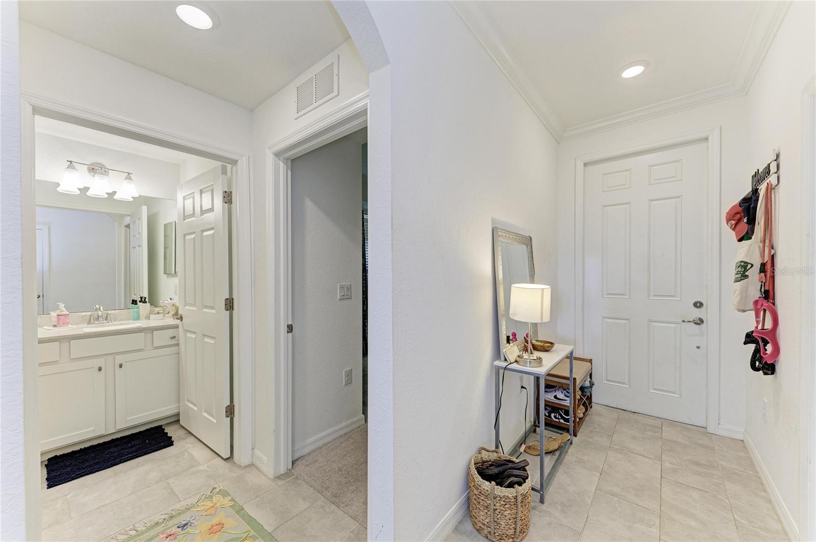 18008 GAWTHROP DR #302 — photo 24