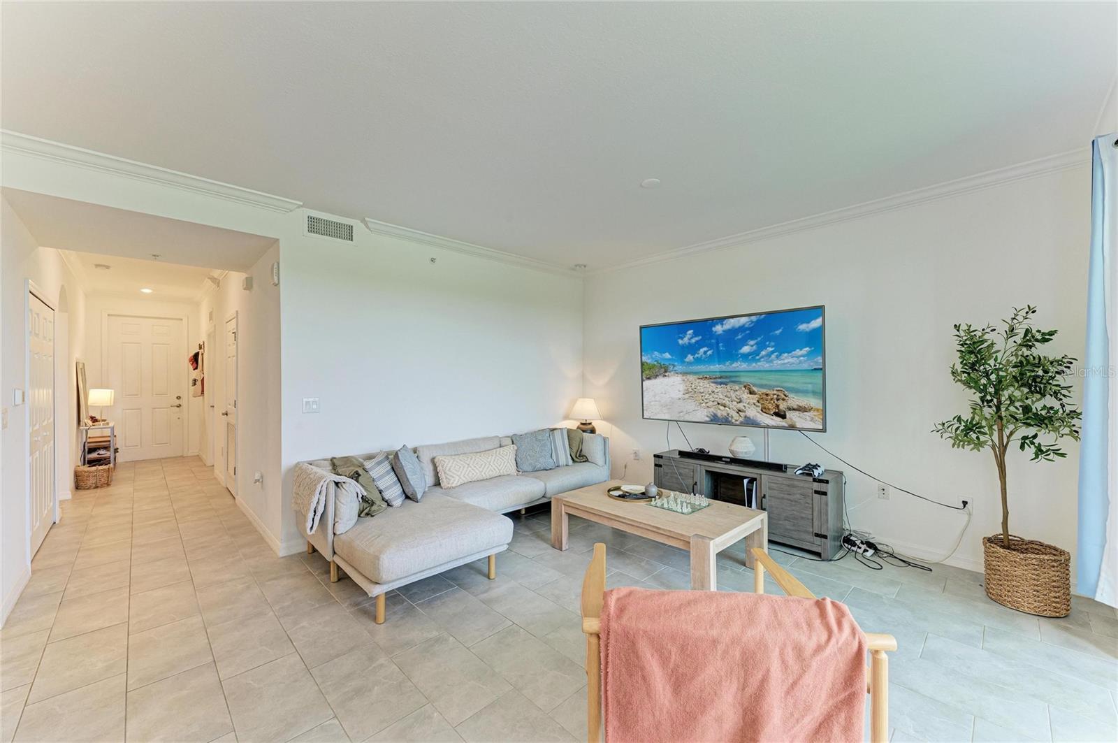 18008 GAWTHROP DR #302 — photo 26