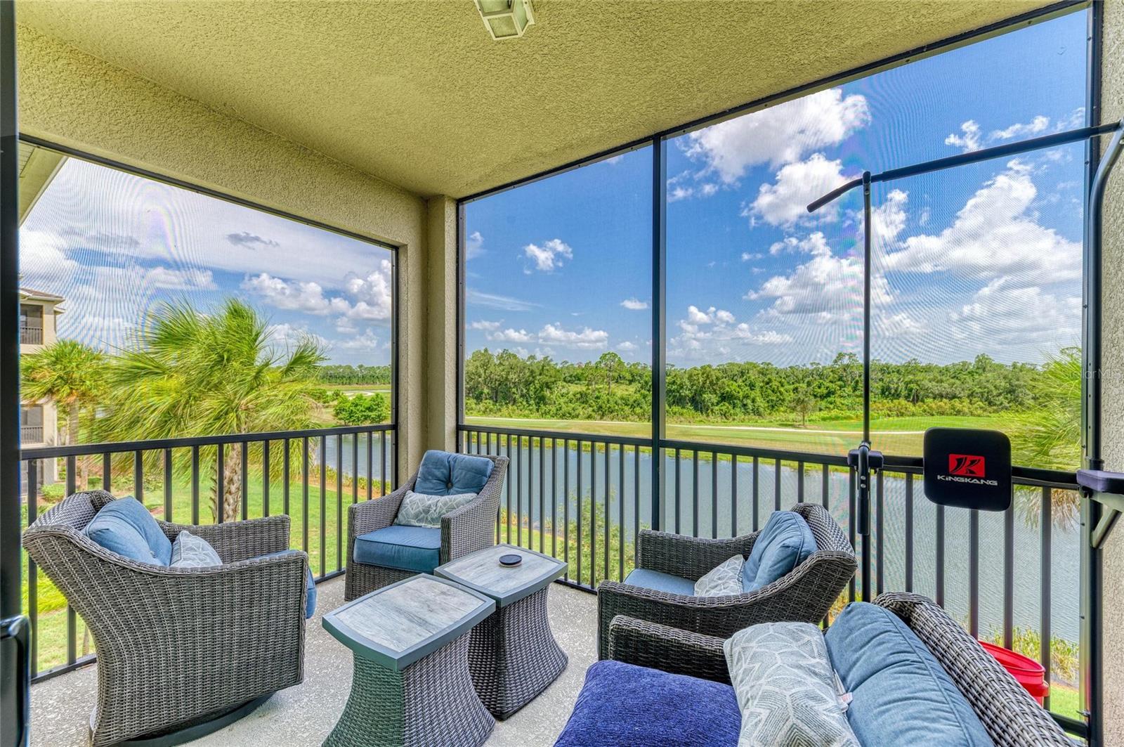 18008 GAWTHROP DR #302 — photo 34