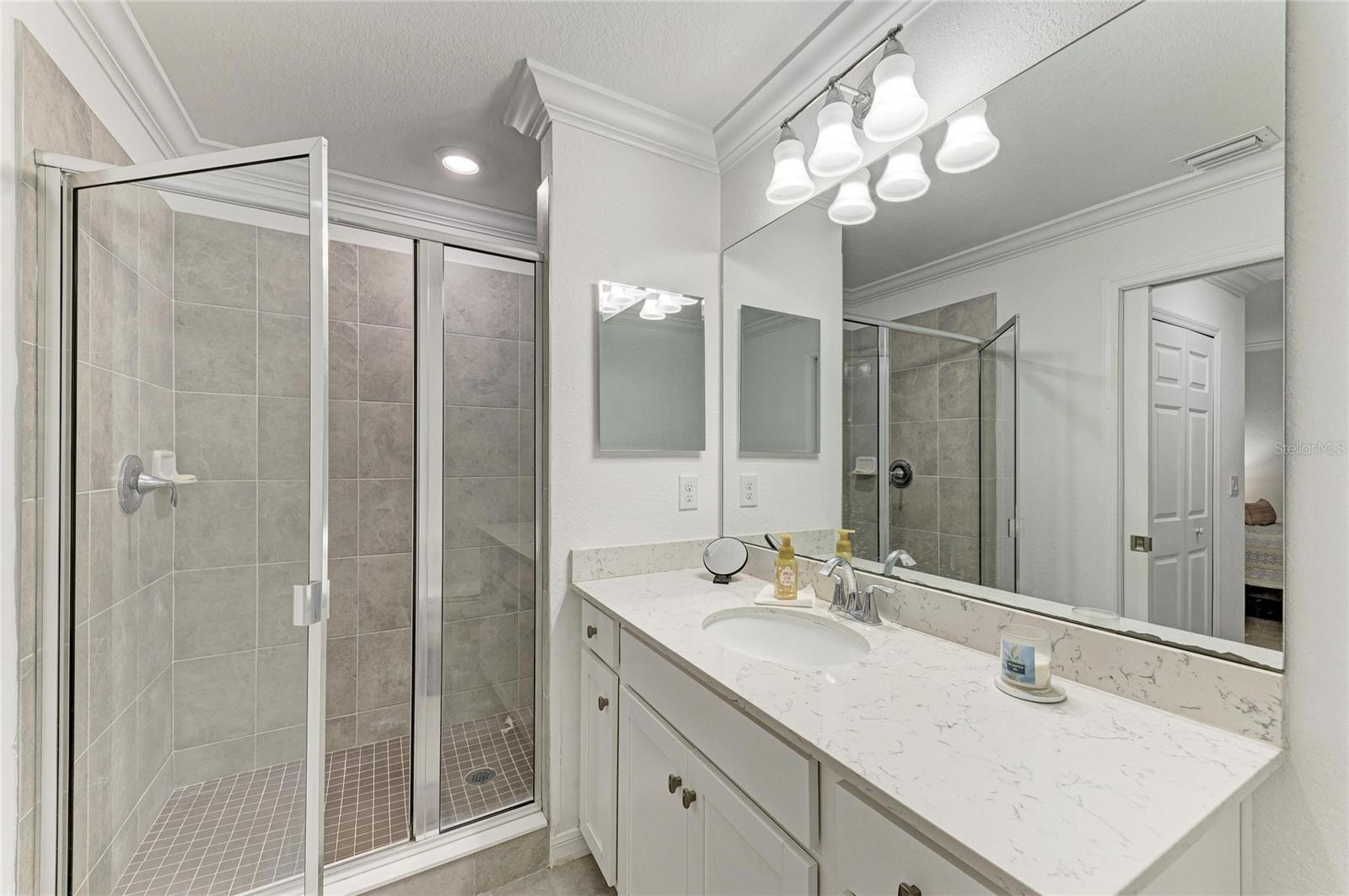 18008 GAWTHROP DR #302 — photo 21