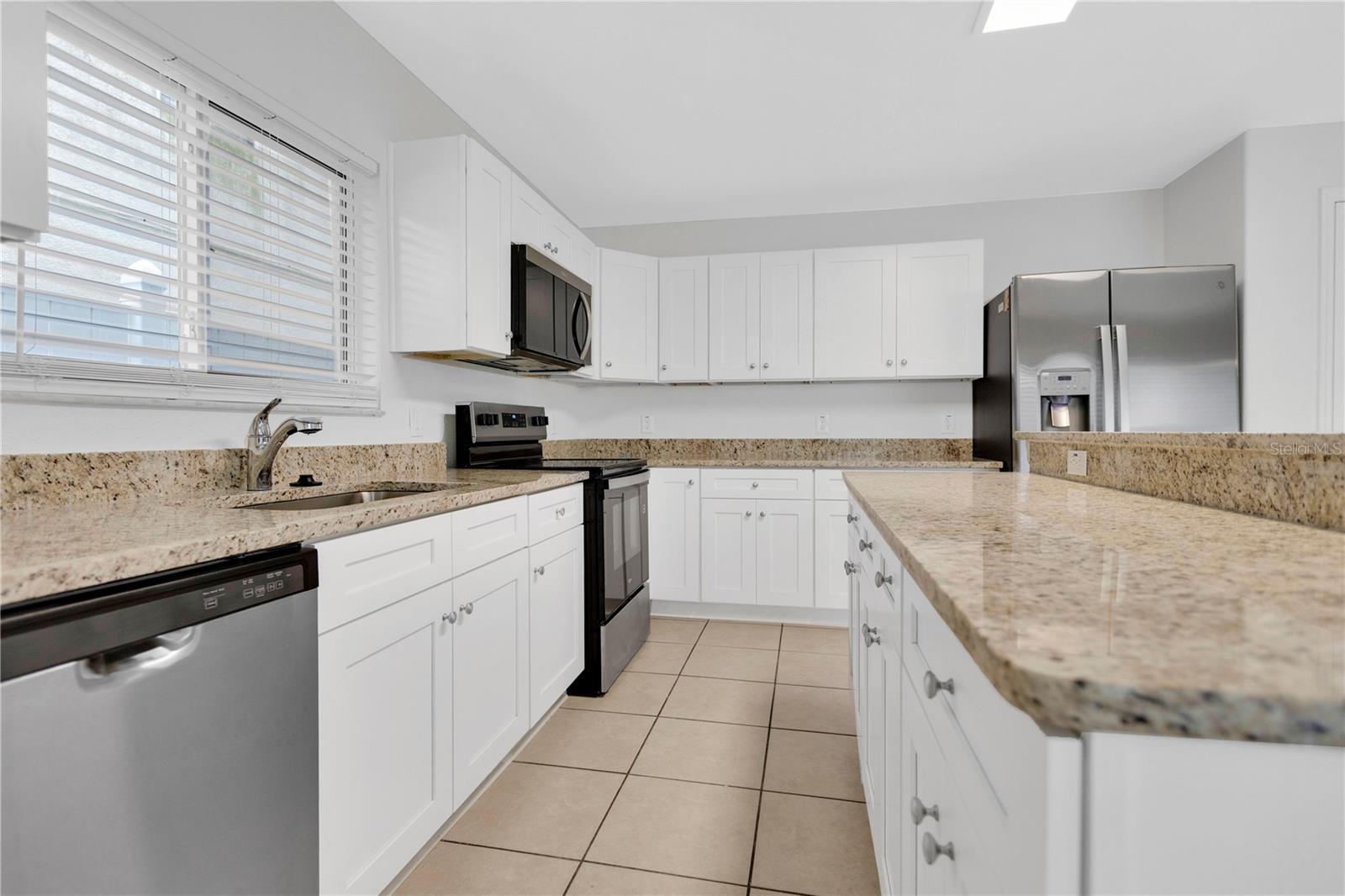 10414 BOYETTE CREEK BLVD — photo 11