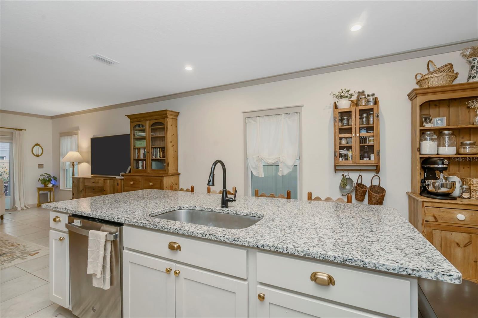 35088 JOMAR AVE — photo 11