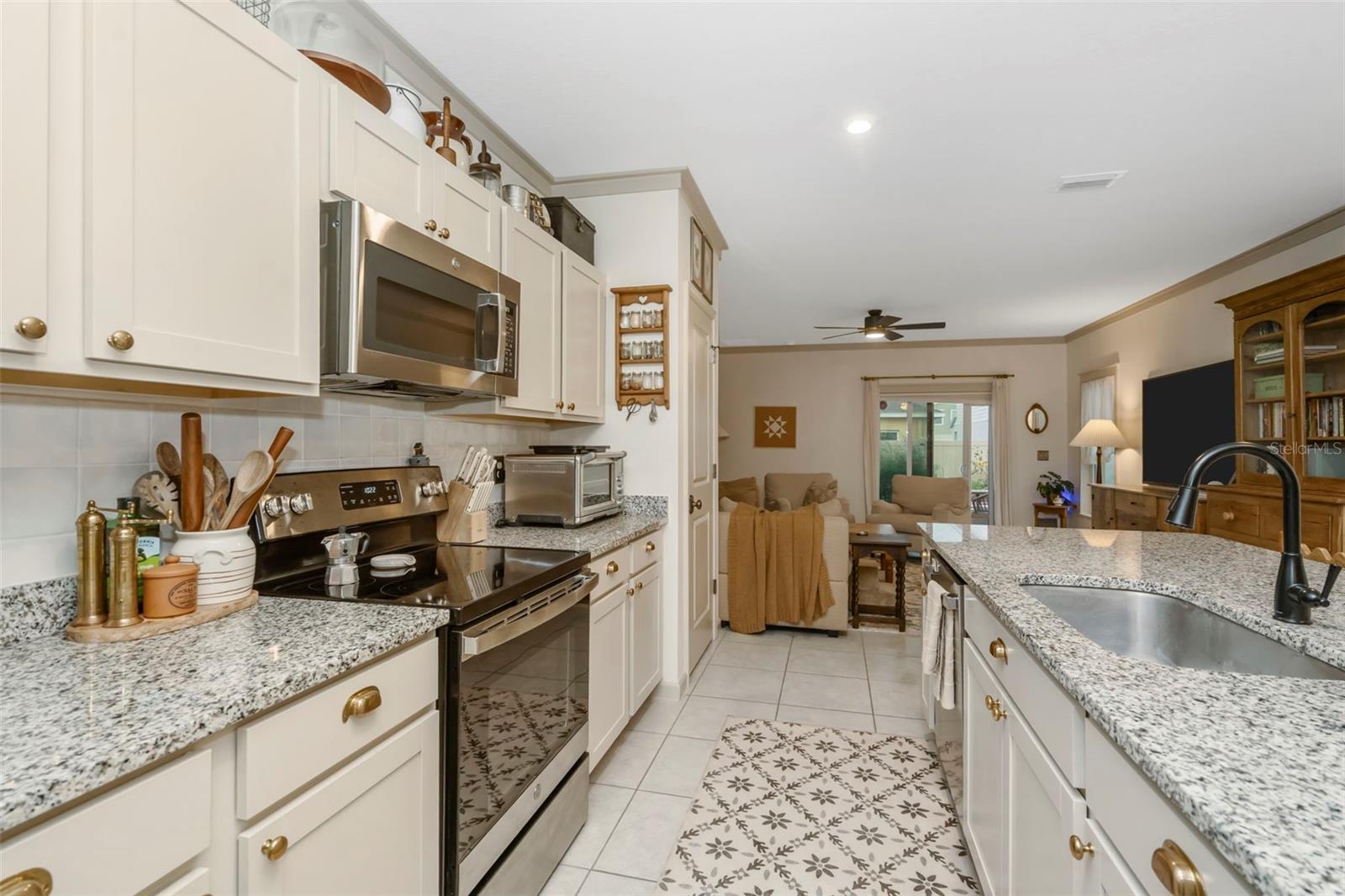 35088 JOMAR AVE — photo 10