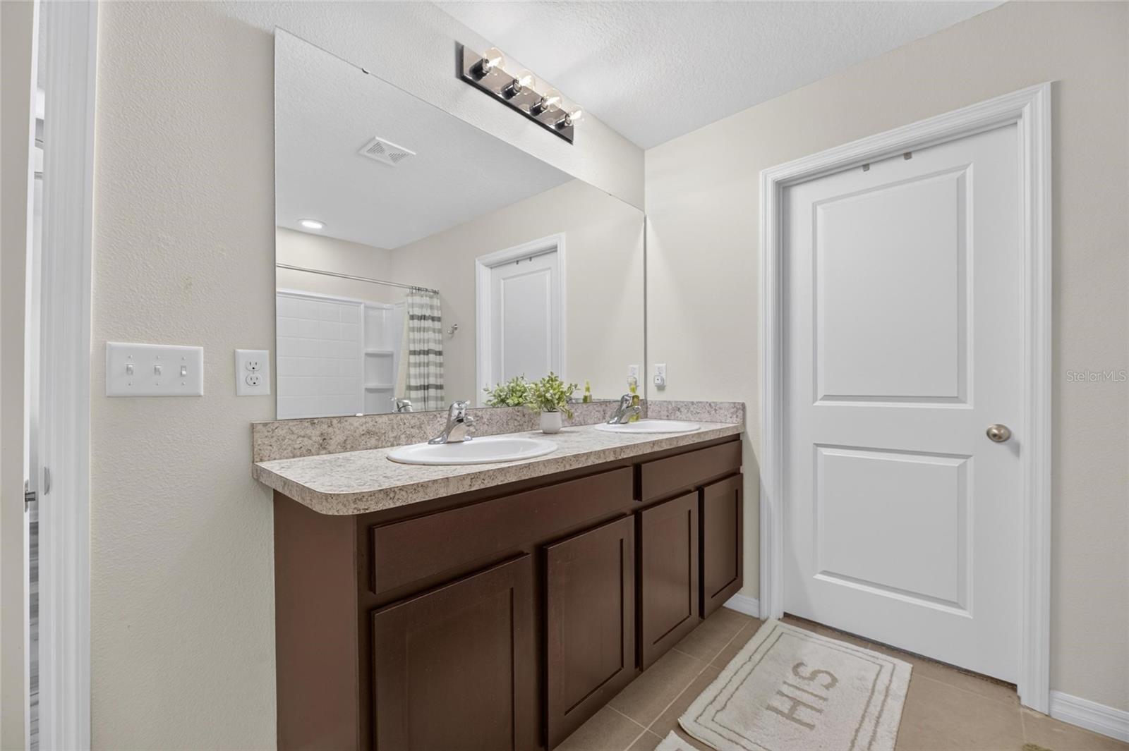 8115 HARWICH PORT LN — photo 28