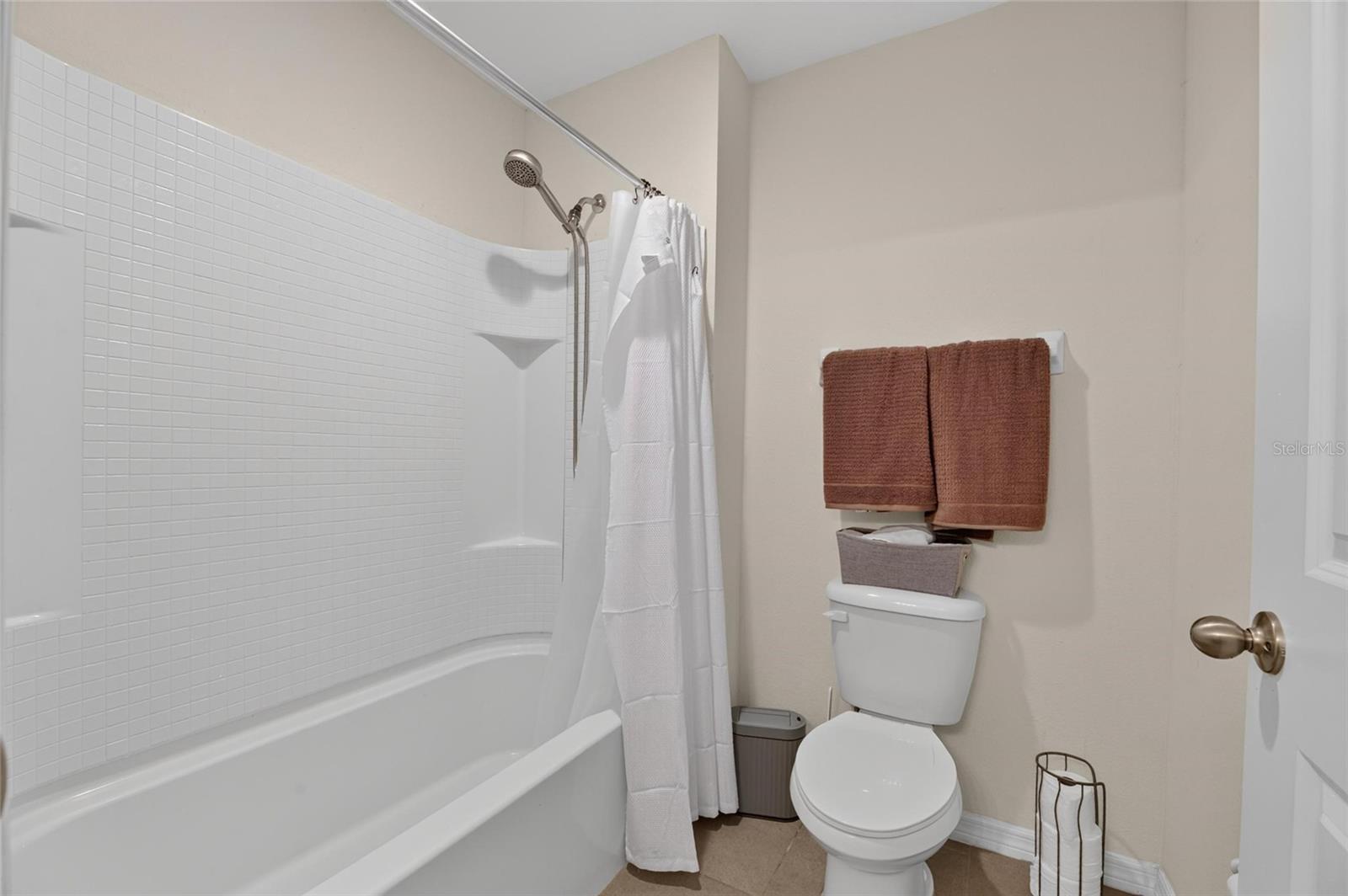 8115 HARWICH PORT LN — photo 34