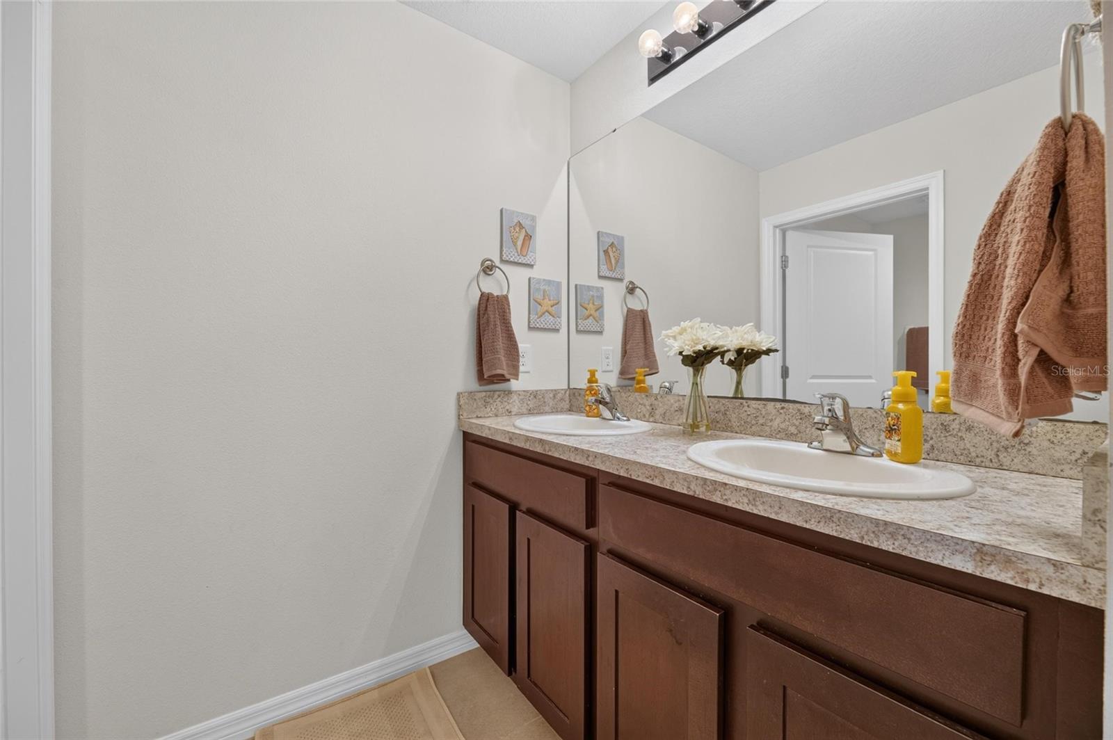 8115 HARWICH PORT LN — photo 33