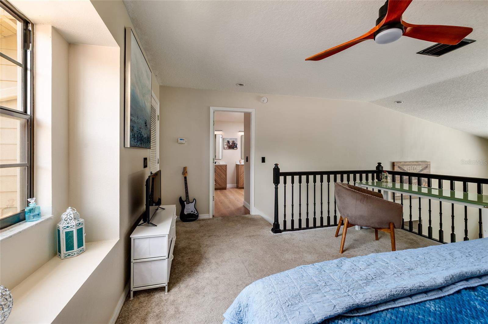 17557 FAIRMEADOW DR — photo 34