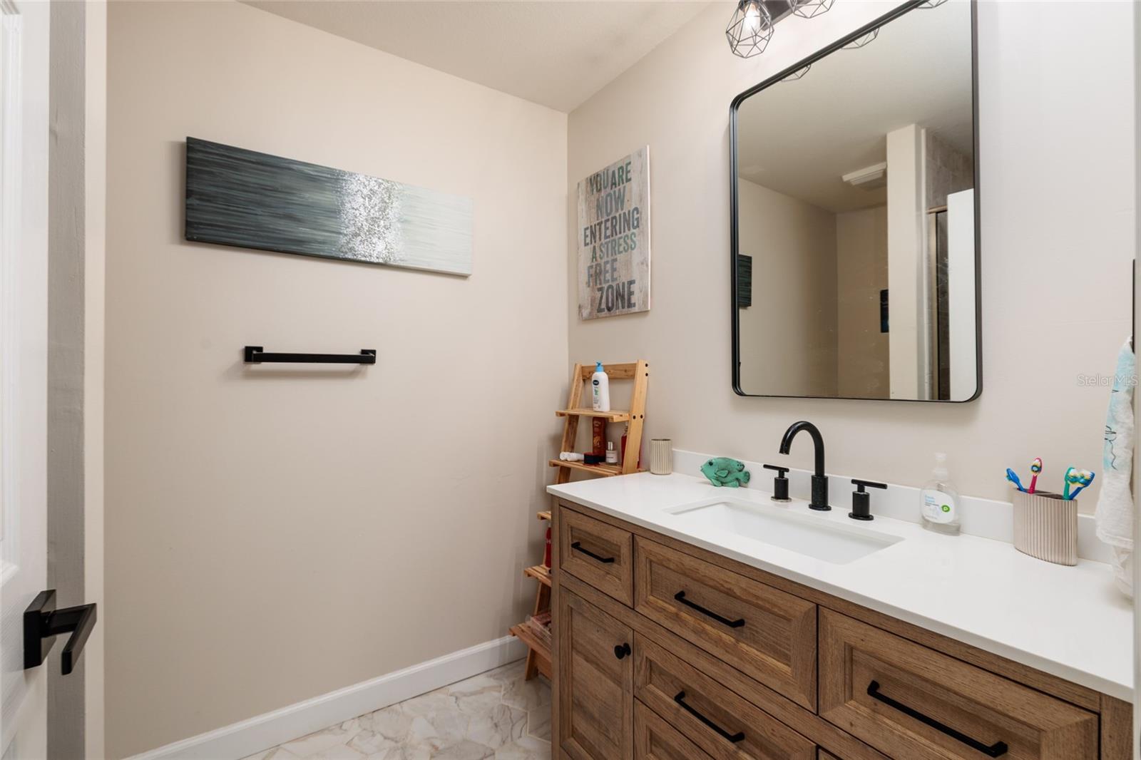 17557 FAIRMEADOW DR — photo 28