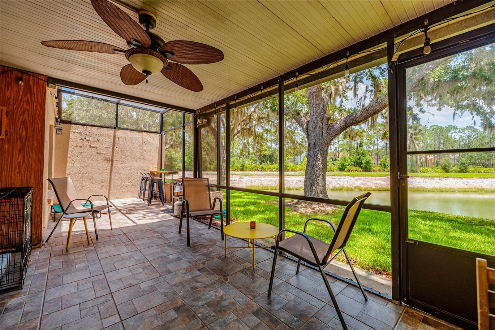 17557 FAIRMEADOW DR — photo 19