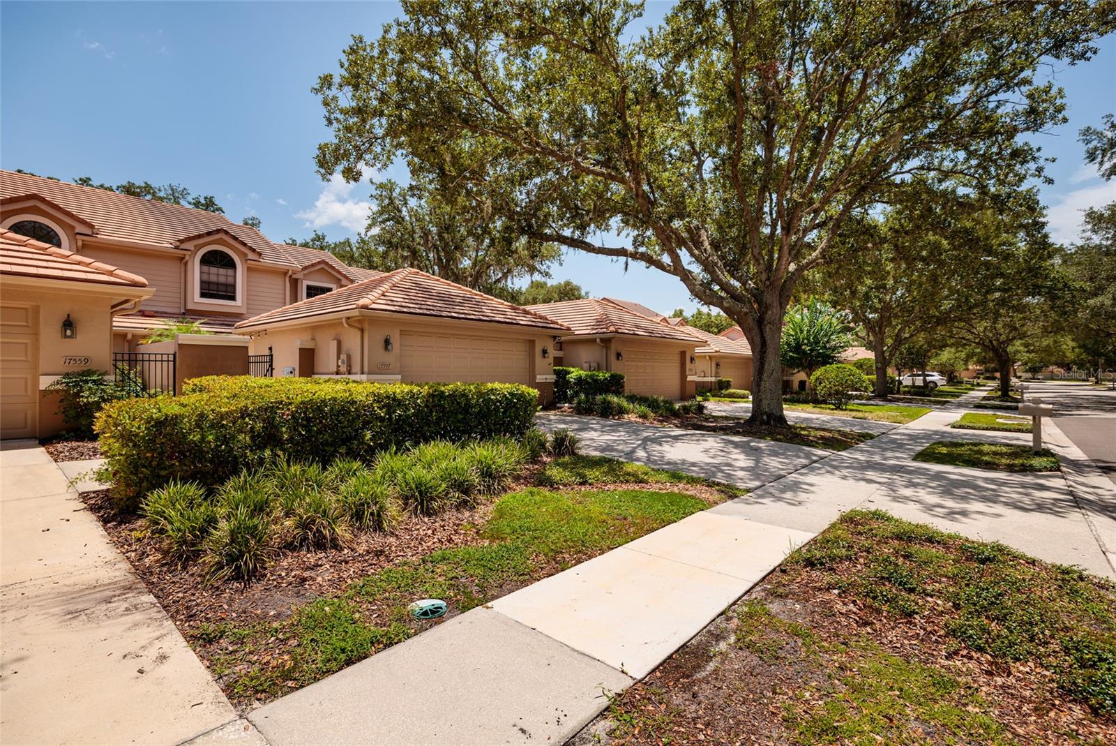 17557 FAIRMEADOW DR — photo 47