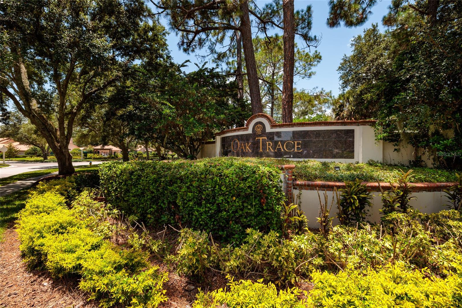 17557 FAIRMEADOW DR — photo 5