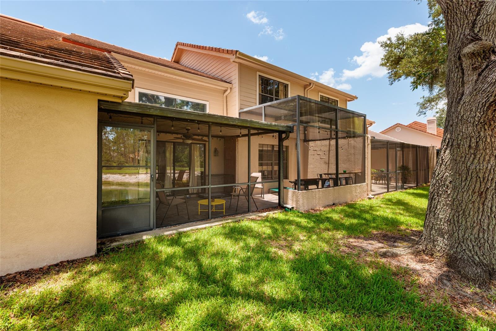 17557 FAIRMEADOW DR — photo 22