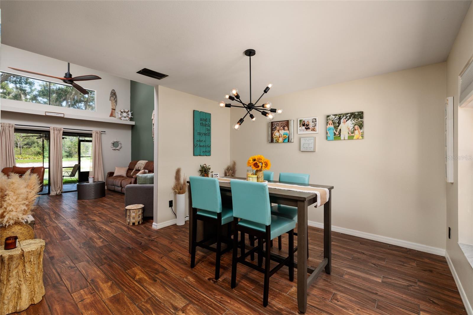 17557 FAIRMEADOW DR — photo 16
