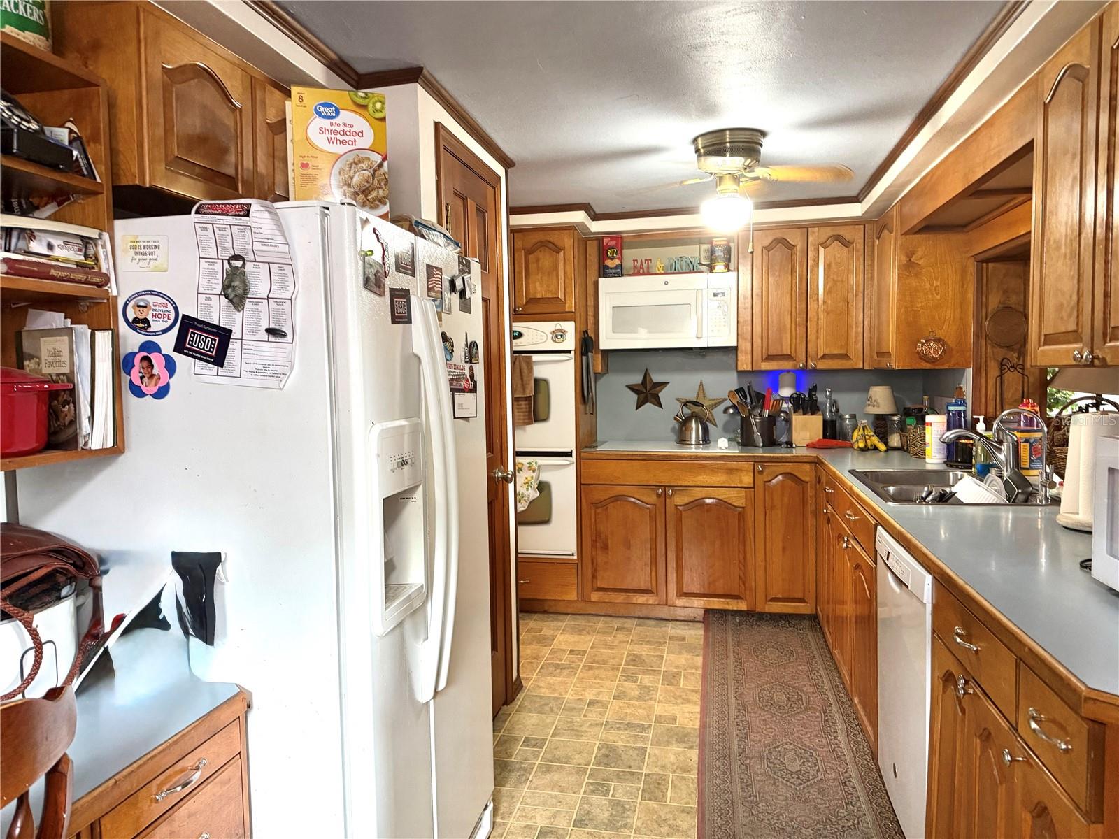 12204 BEAR CREEK LN — photo 7