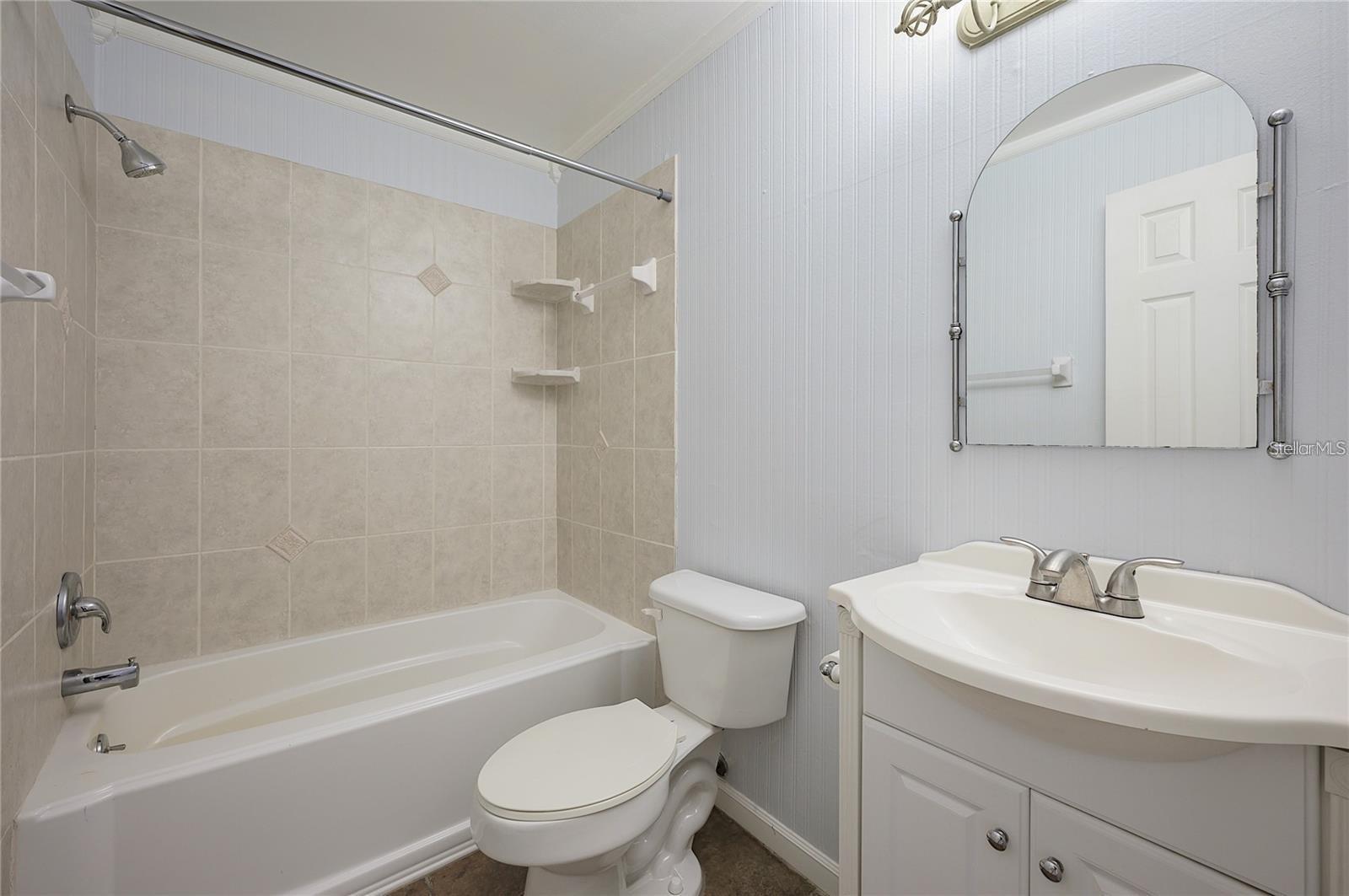 2608 HIDDEN LAKE DR N #C — photo 17