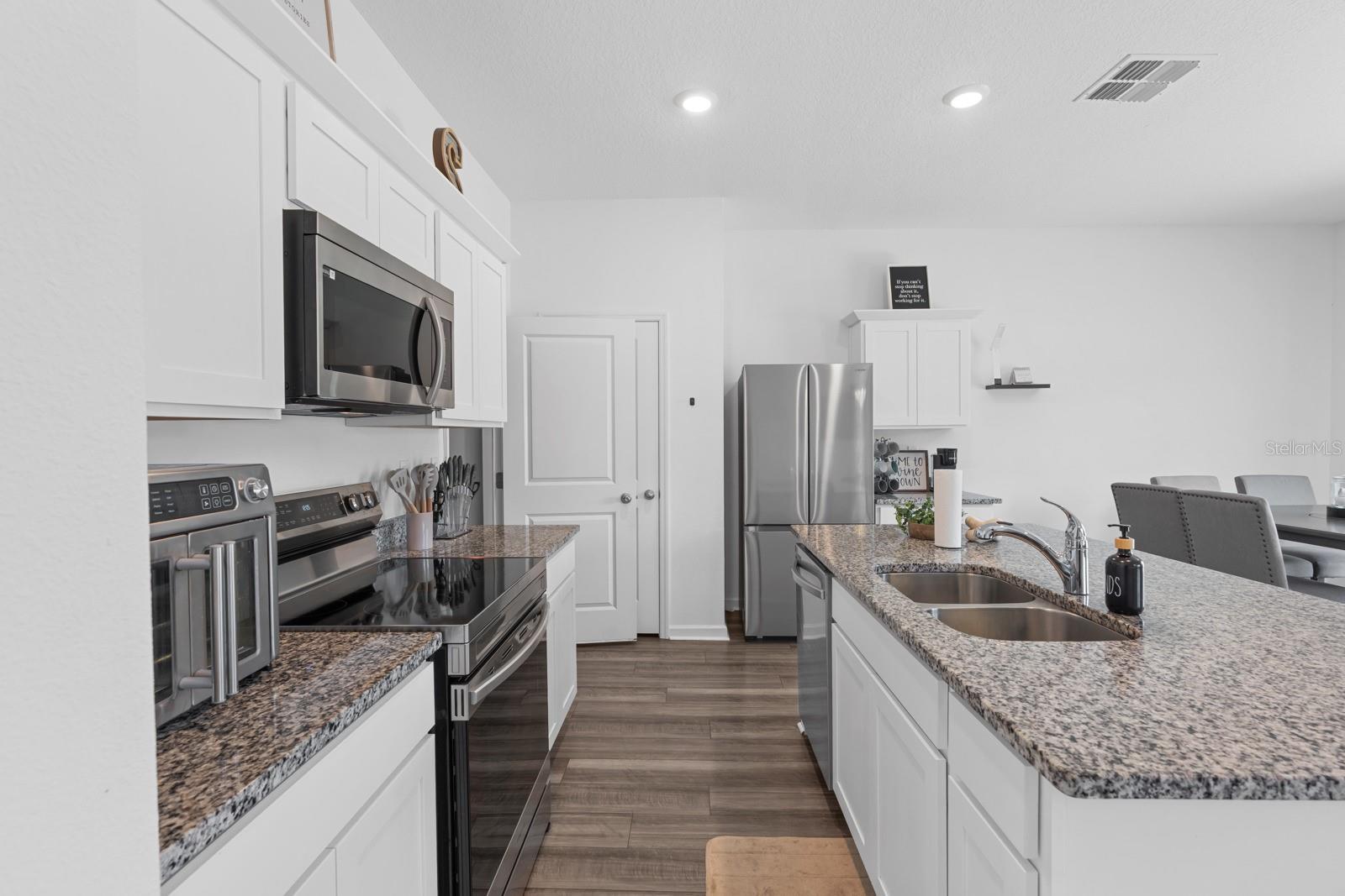 38465 HONEYSUCKLE DR — photo 24