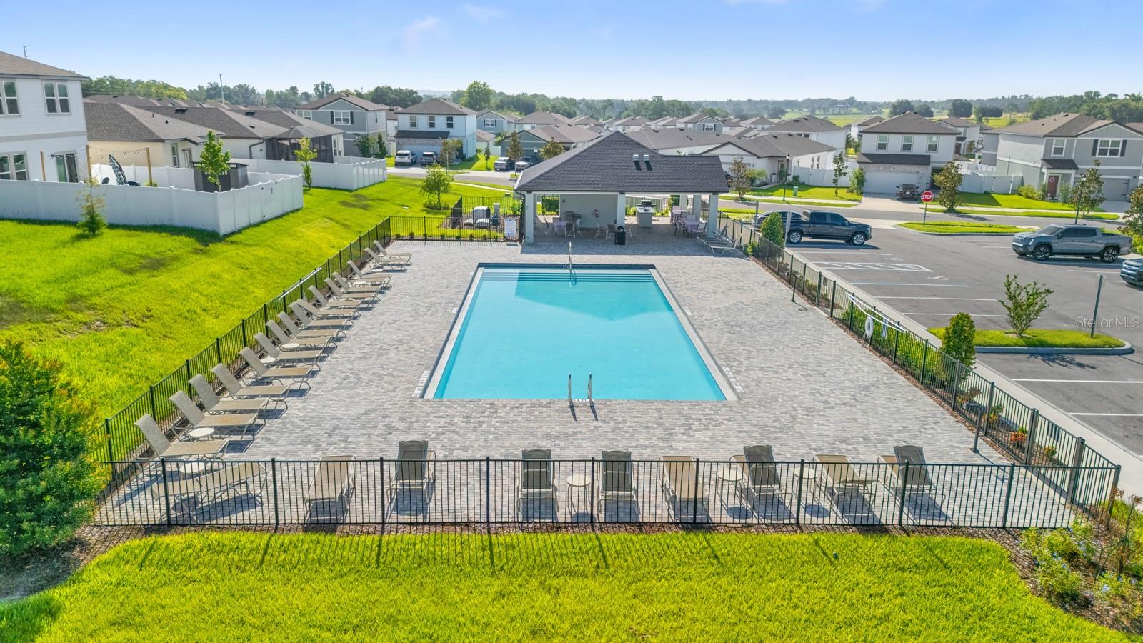 38465 HONEYSUCKLE DR — photo 41