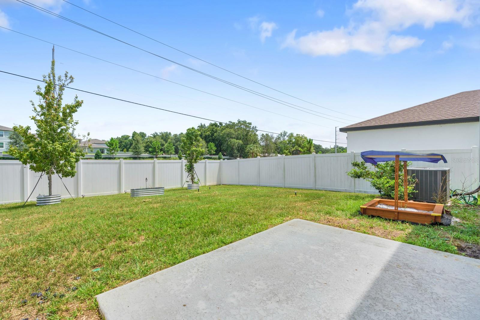 38465 HONEYSUCKLE DR — photo 33