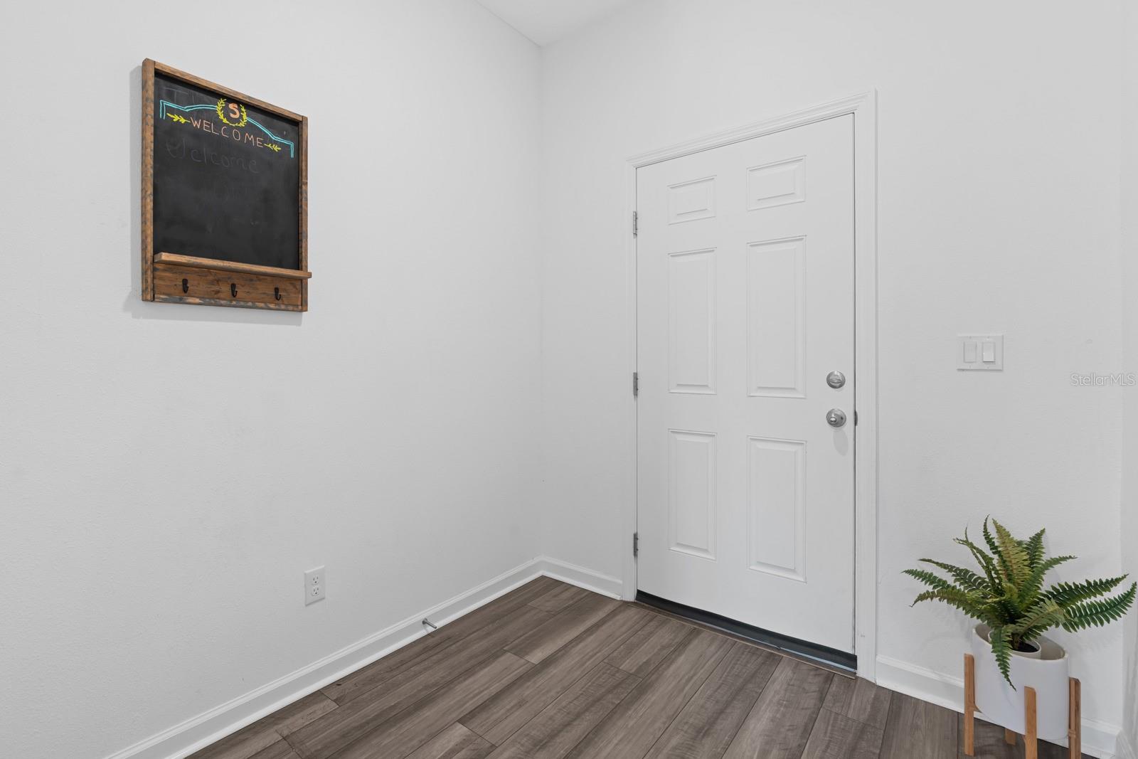 38465 HONEYSUCKLE DR — photo 3