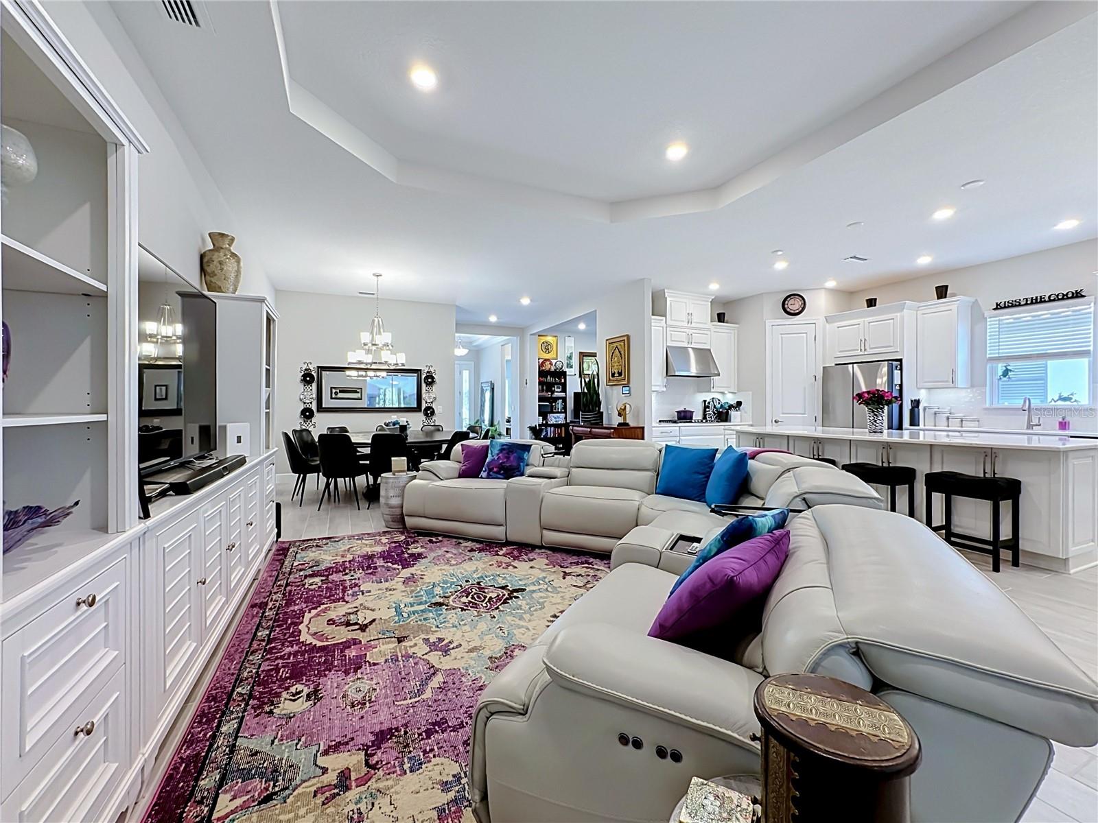 6145 GRANDVIEW HILL CT — photo 17