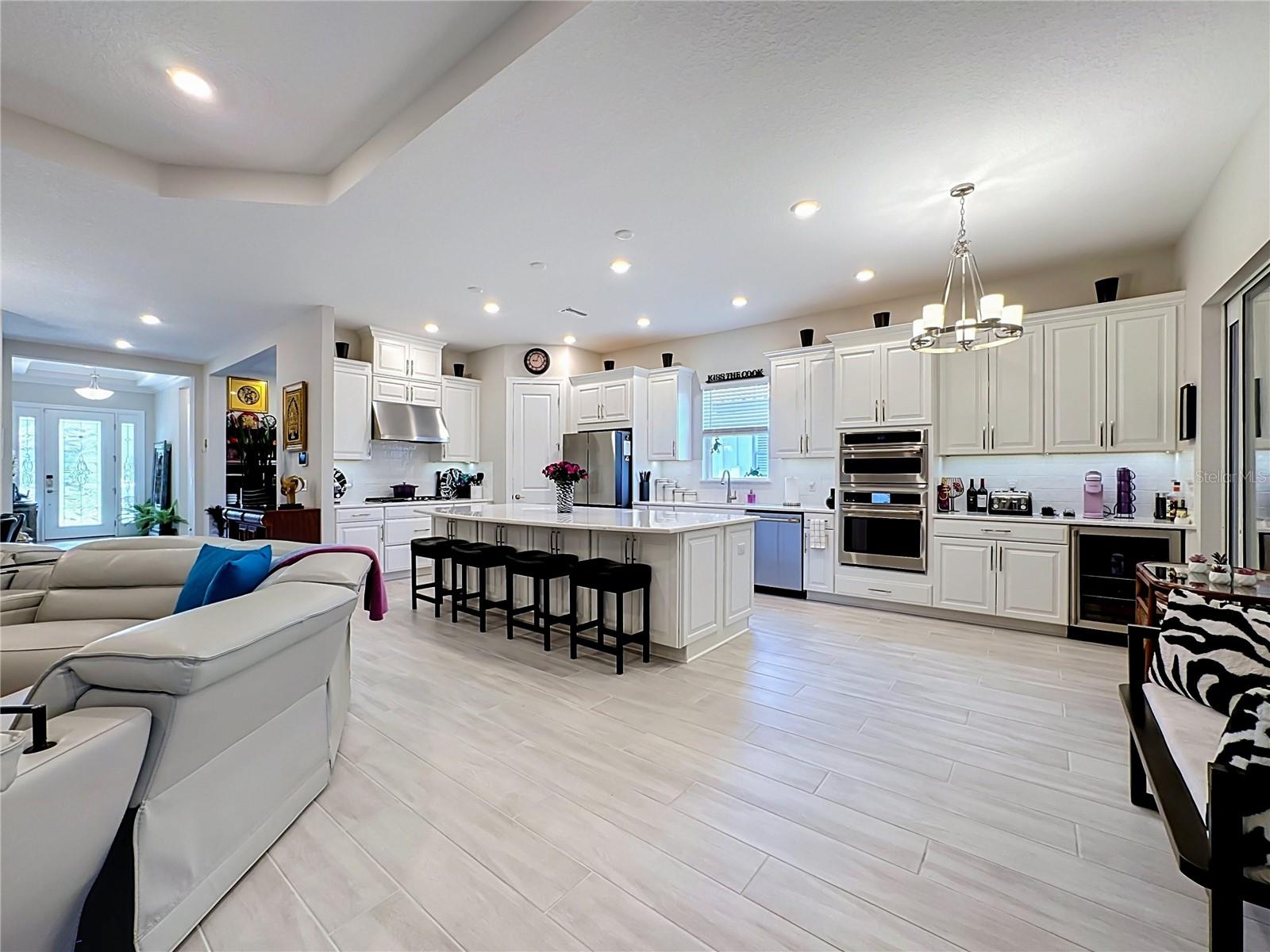 6145 GRANDVIEW HILL CT — photo 6