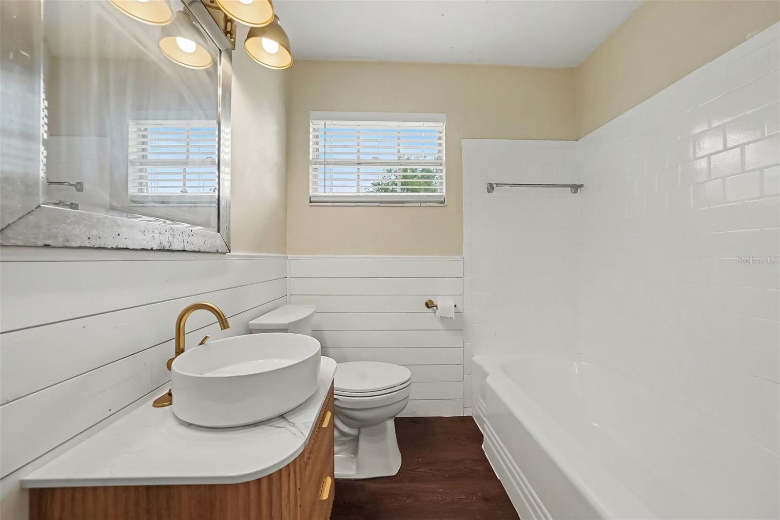 4733 W WISCONSIN AVE — photo 27