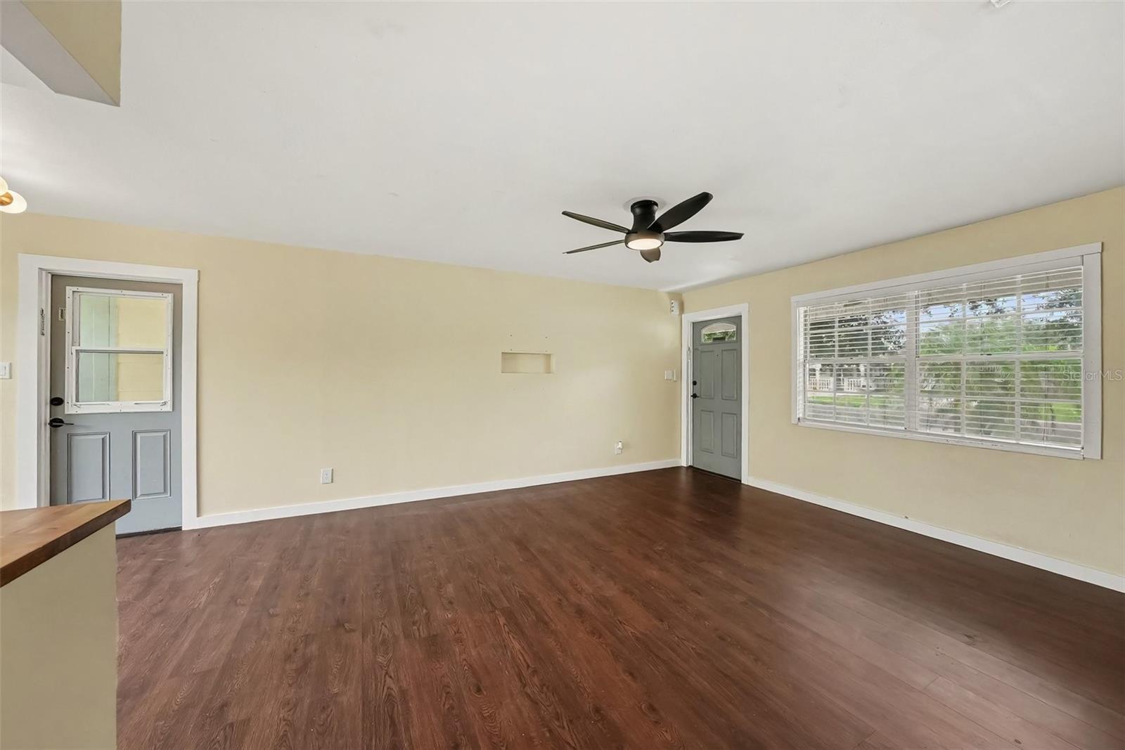4733 W WISCONSIN AVE — photo 9