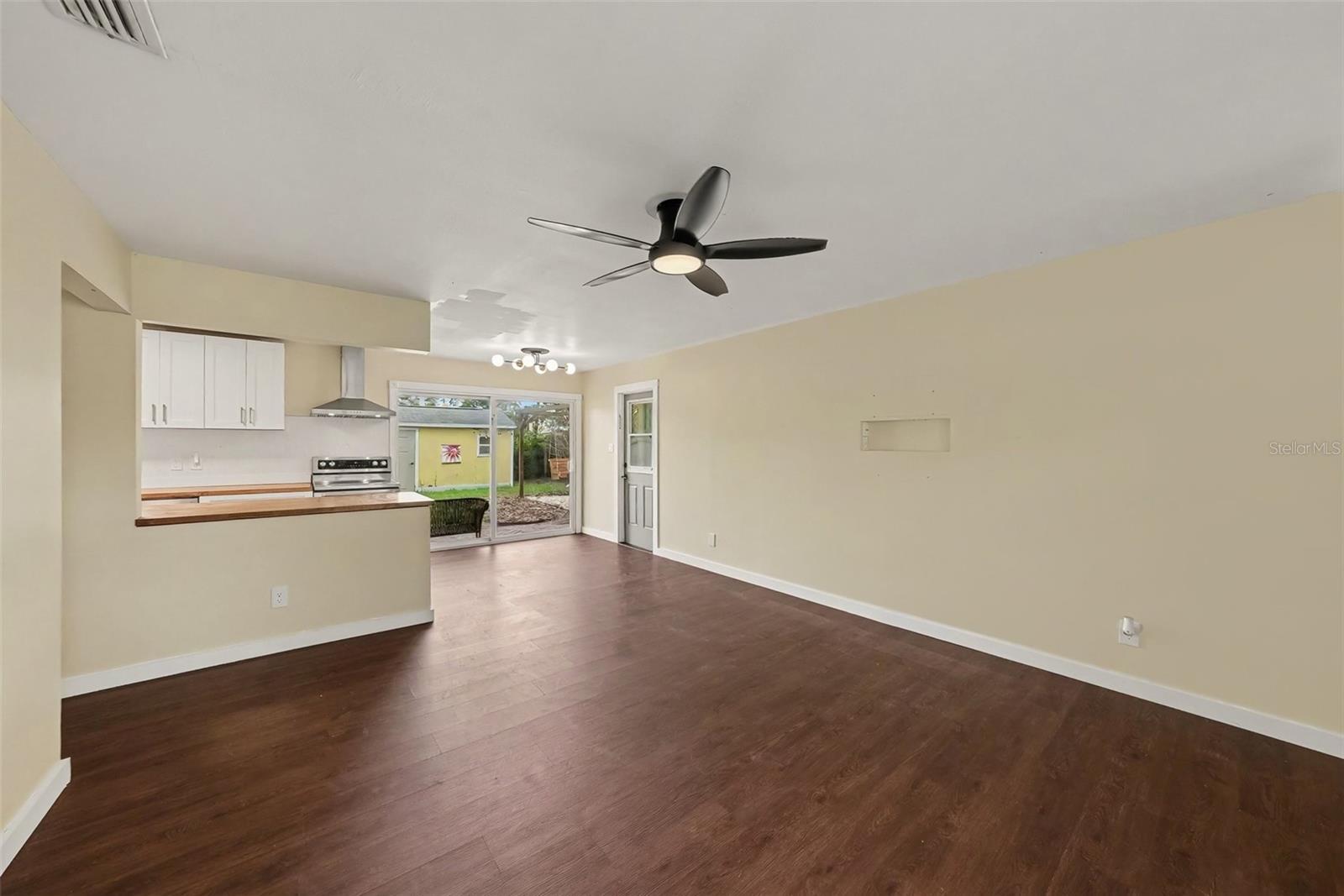 4733 W WISCONSIN AVE — photo 12