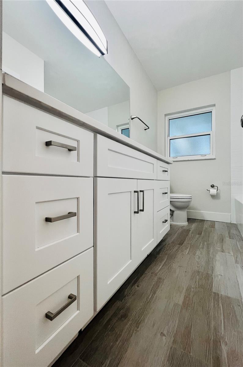 300 VENETIAN DR #2 — photo 15